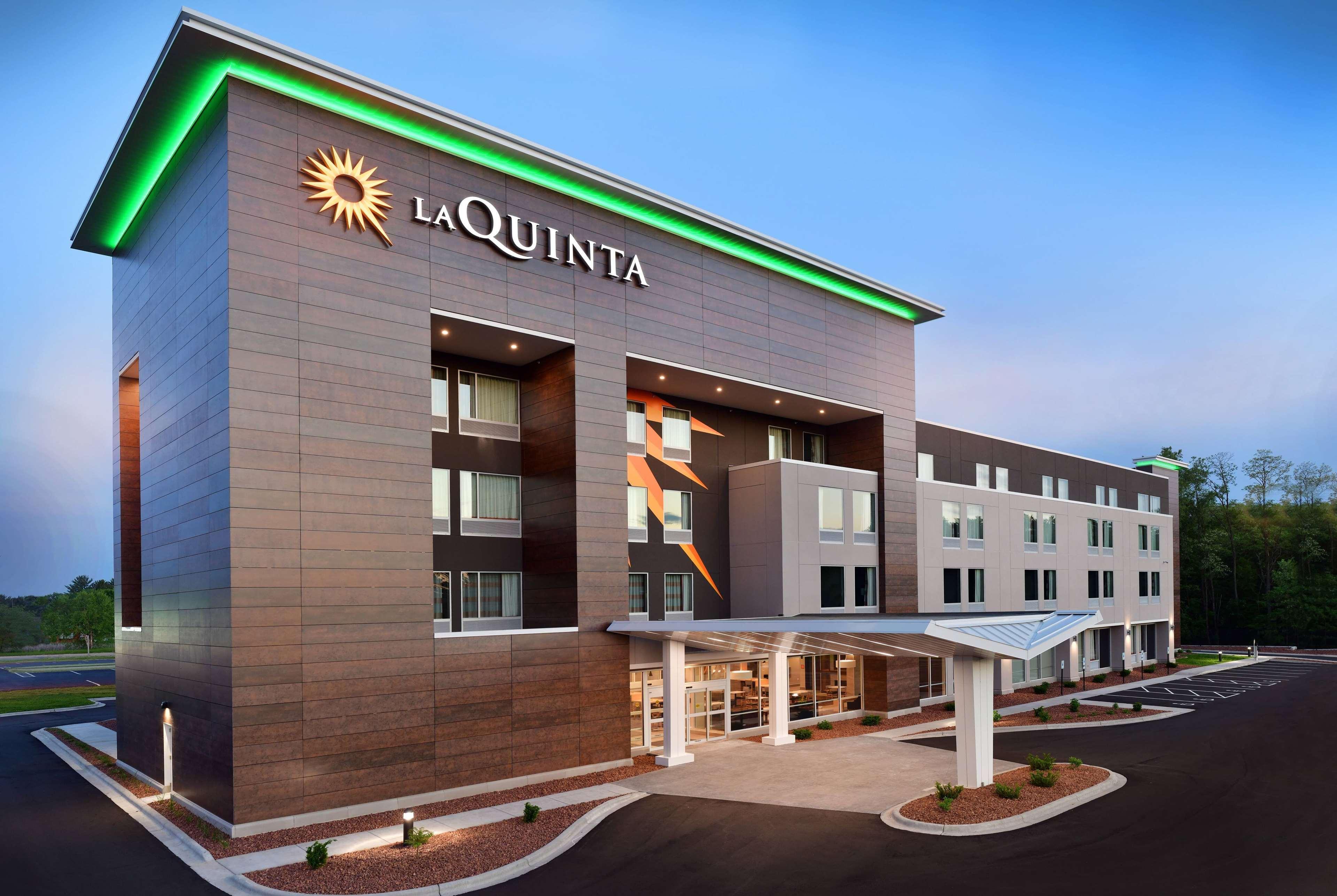 La Quinta Inn & Suites By Wyndham Wisconsin Dells- Lake Delton Exterior foto